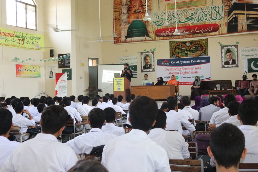 a seminar on freelancing and digital skills at government post graduate college faisalabad